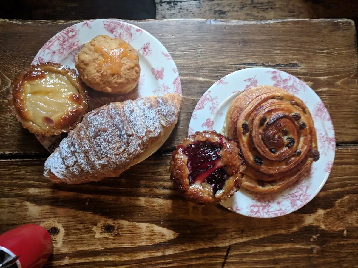 Artisan Roast interior