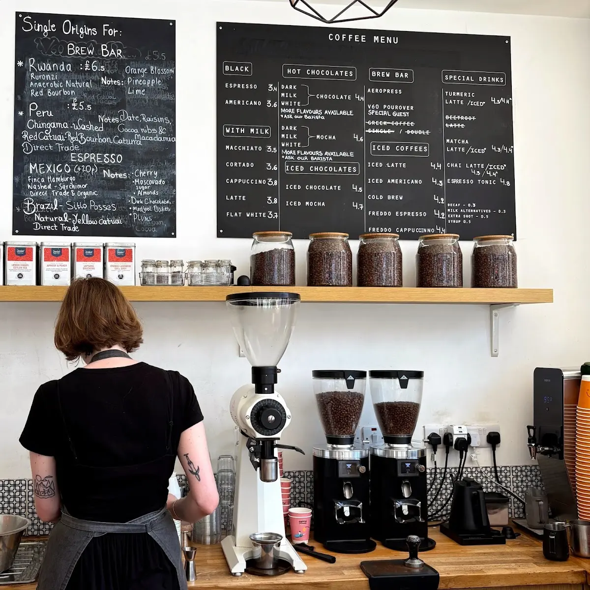 Coffee Under Pressure | speciality coffee & tea photo 4