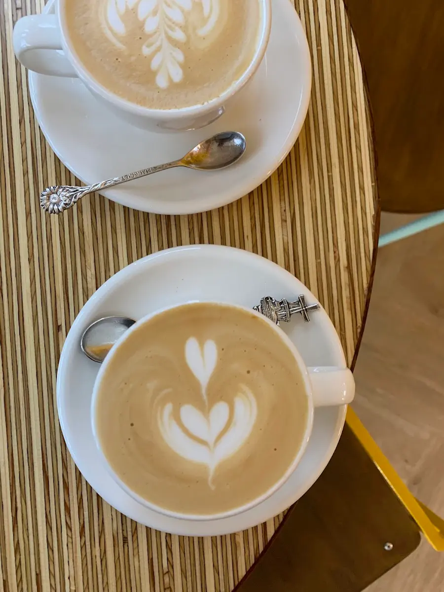 Dagger Coffee interior