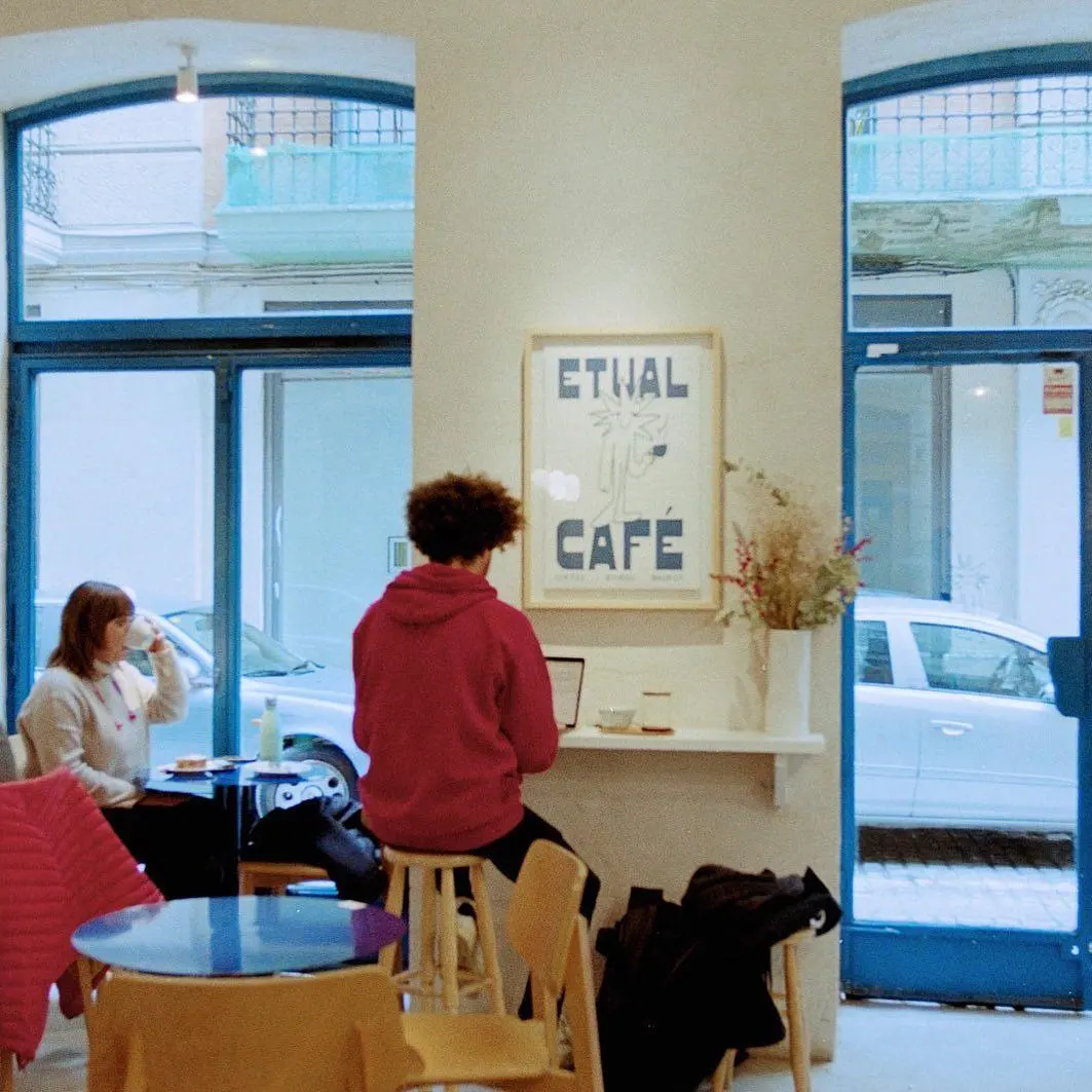 Etual Café