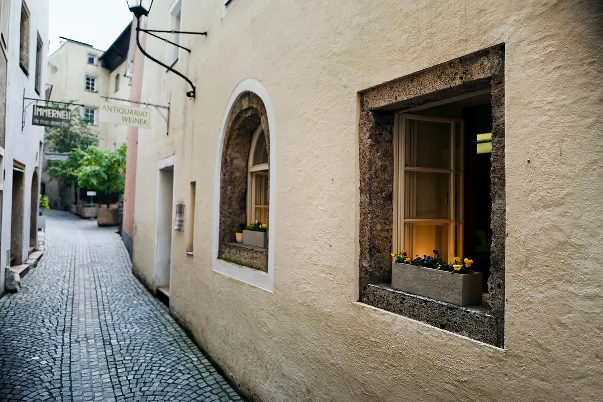 Kava Coffee Roasters