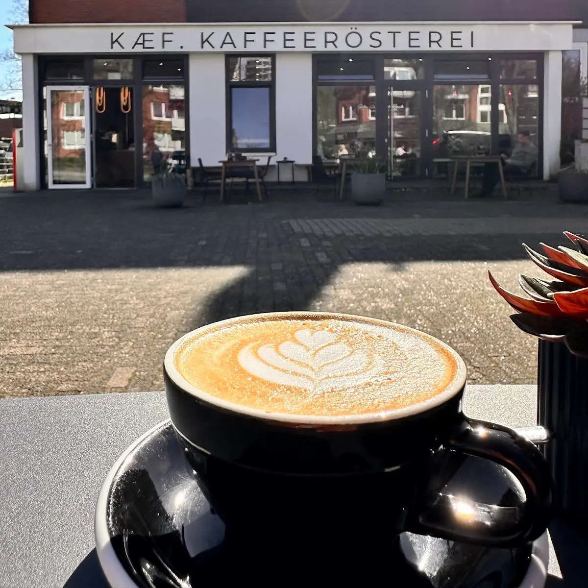KÆF. Rösterei & Cafe interior