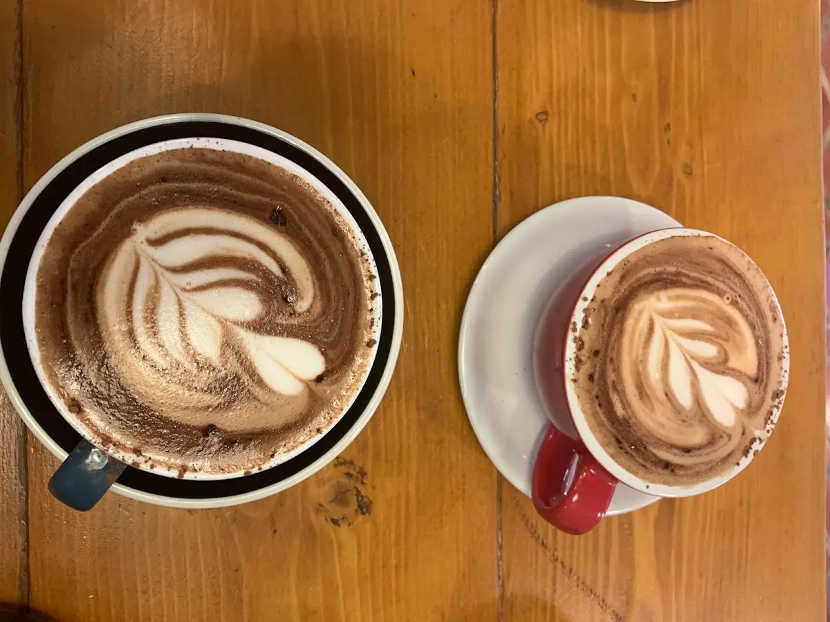 Mama Carmens Coffee & Bakery interior