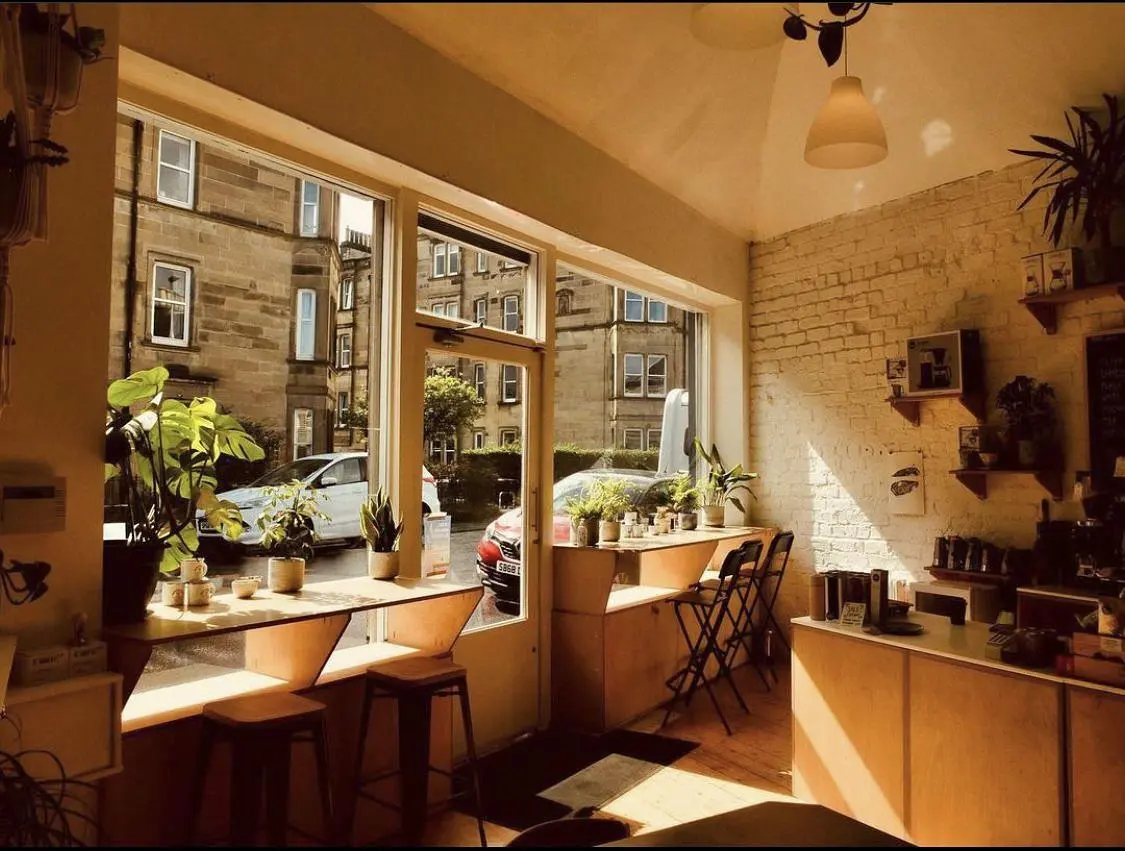 Mr Eion Trinity Shop