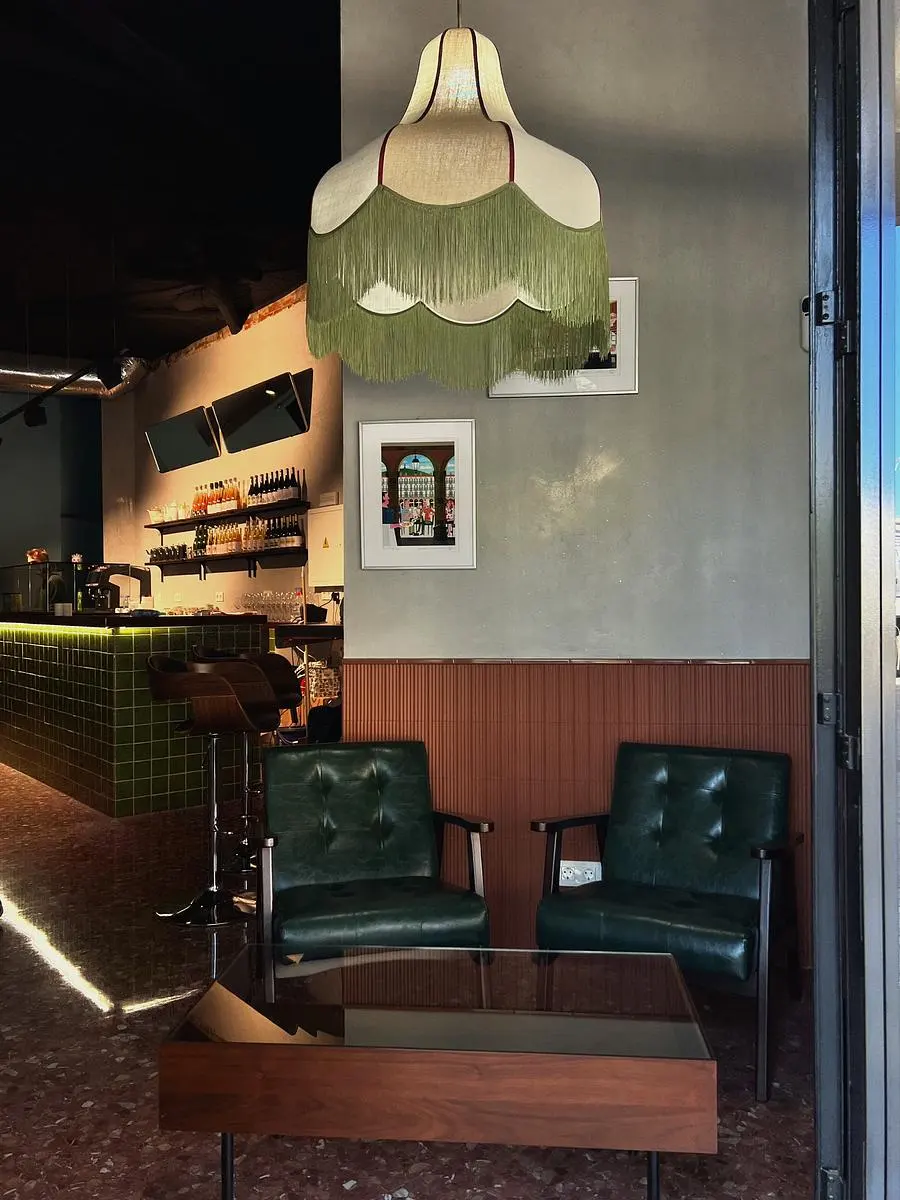 NIKI&NIKI BISTRO AND BAKERY