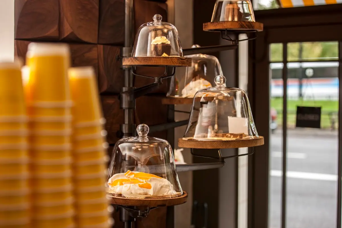 Parcafe interior