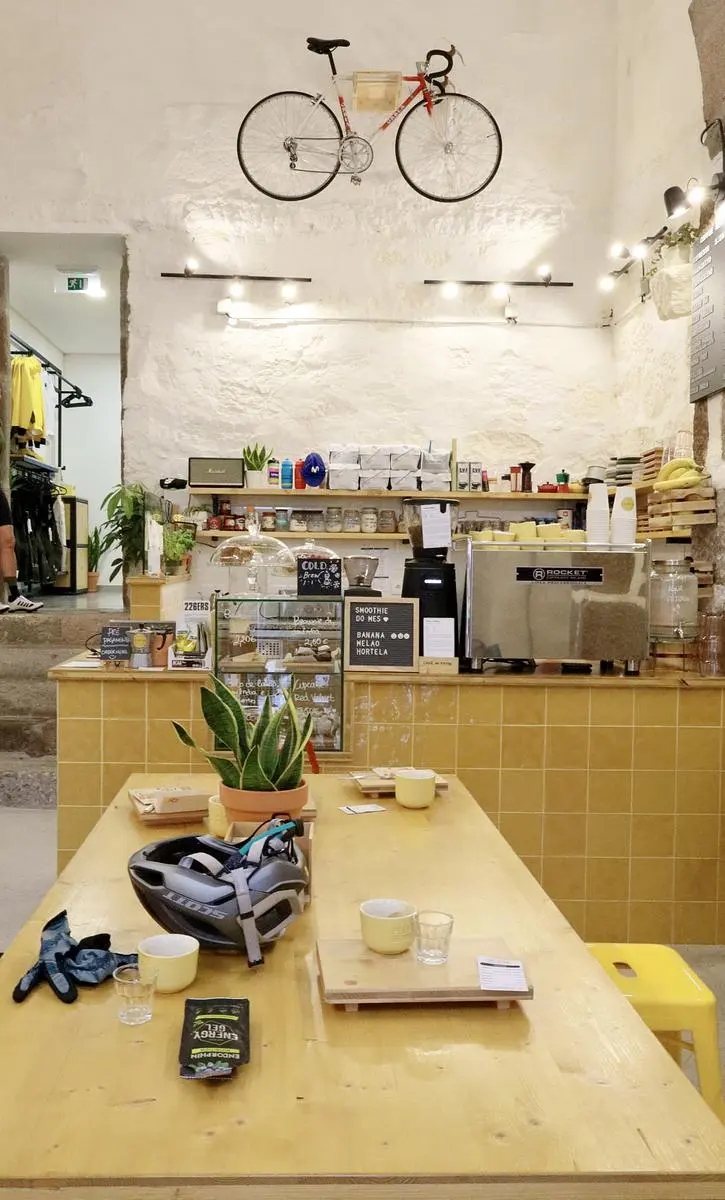 Peloton Café & Cycling