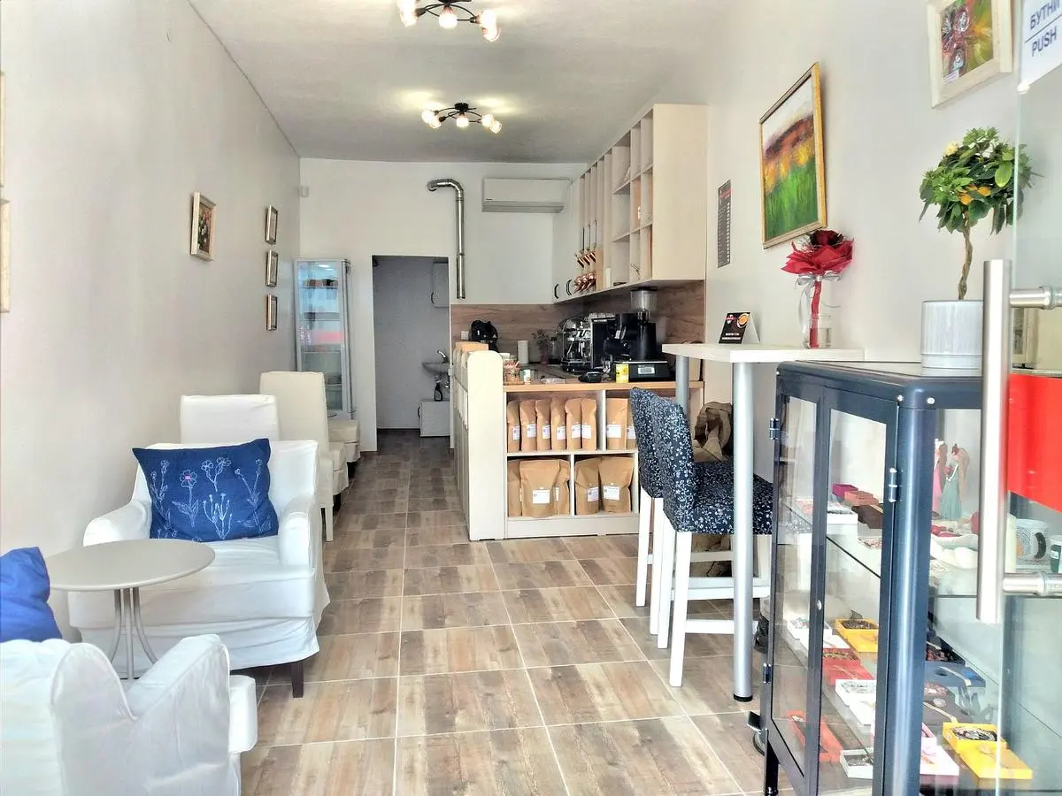 Peoni Specialty Coffee Roastery