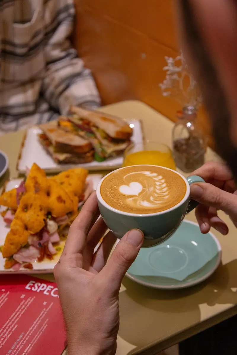 Sagrado Specialty Coffee interior