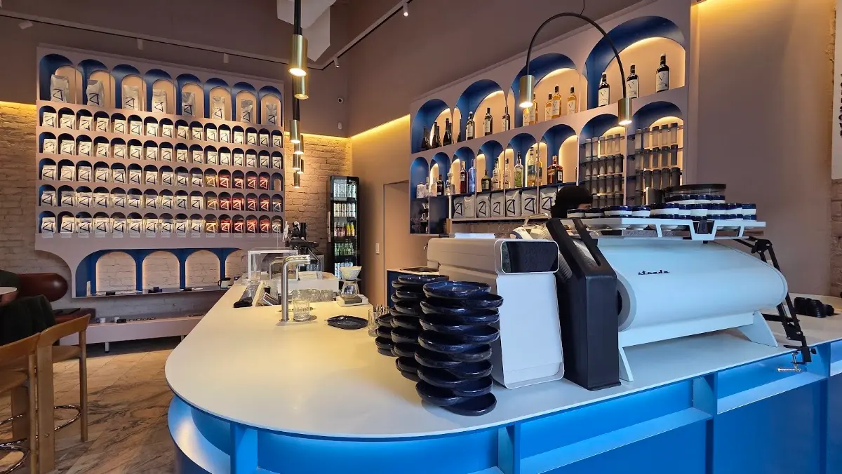 Sloane Specialty Coffee interior