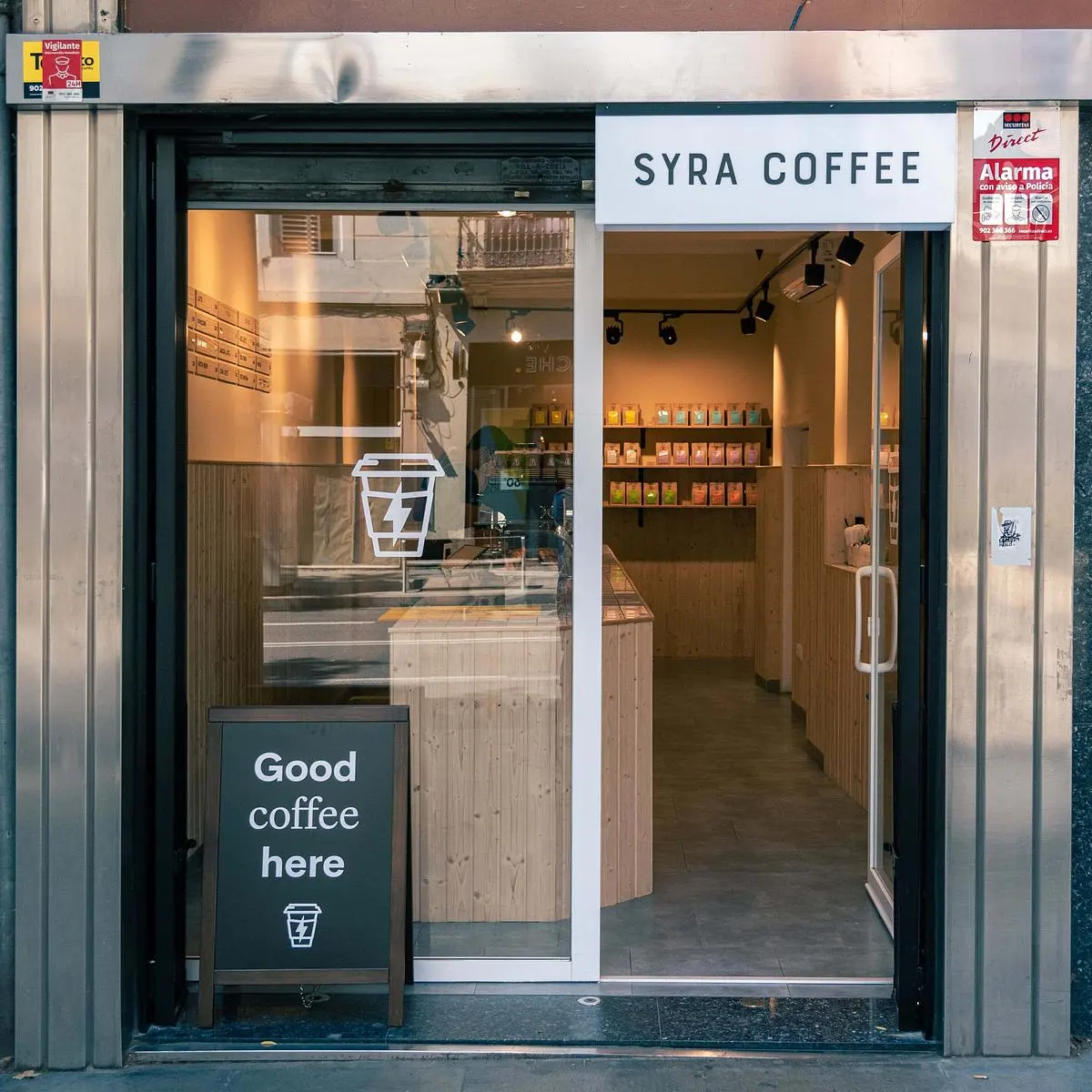 Syra Coffee - Sants