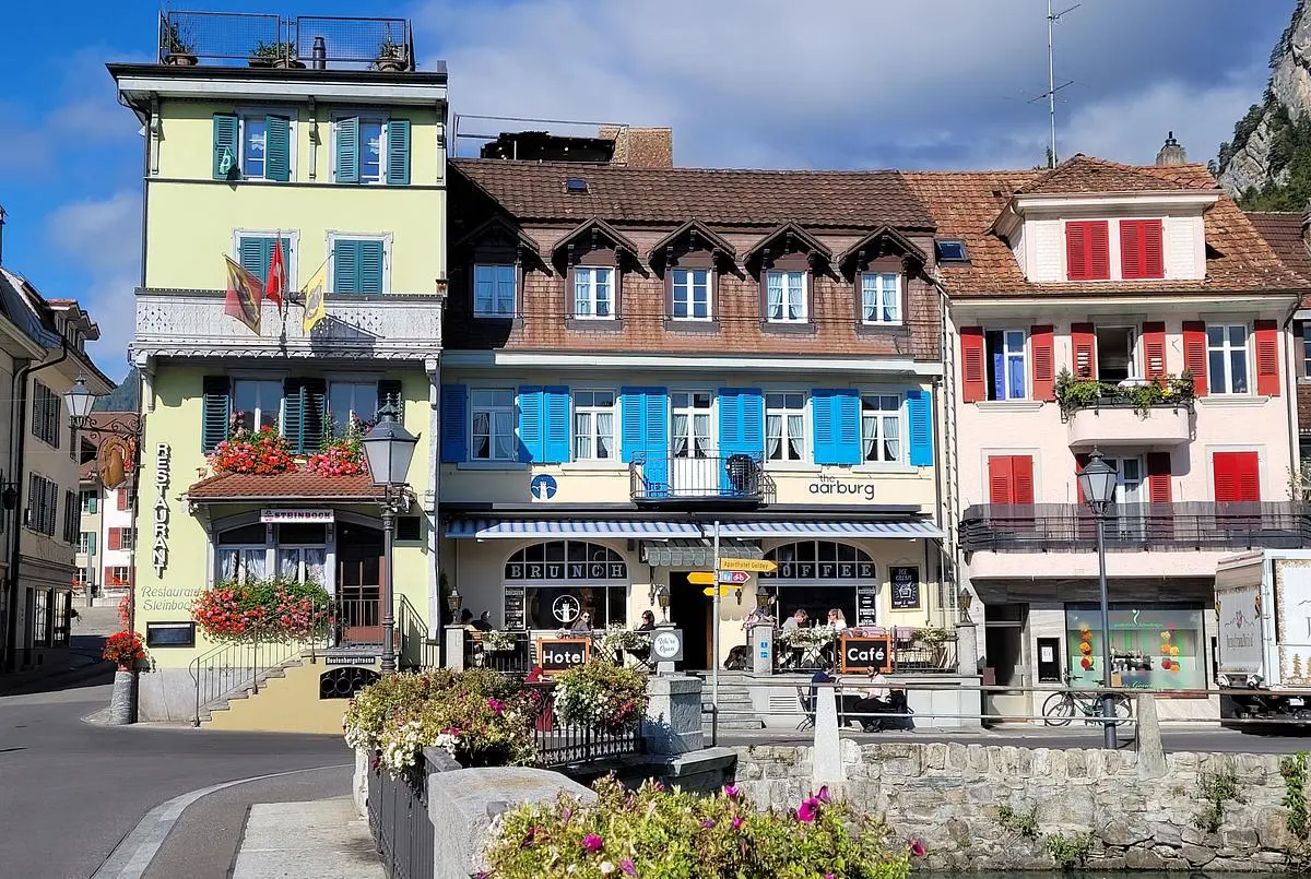 The Aarburg Hotel & Café