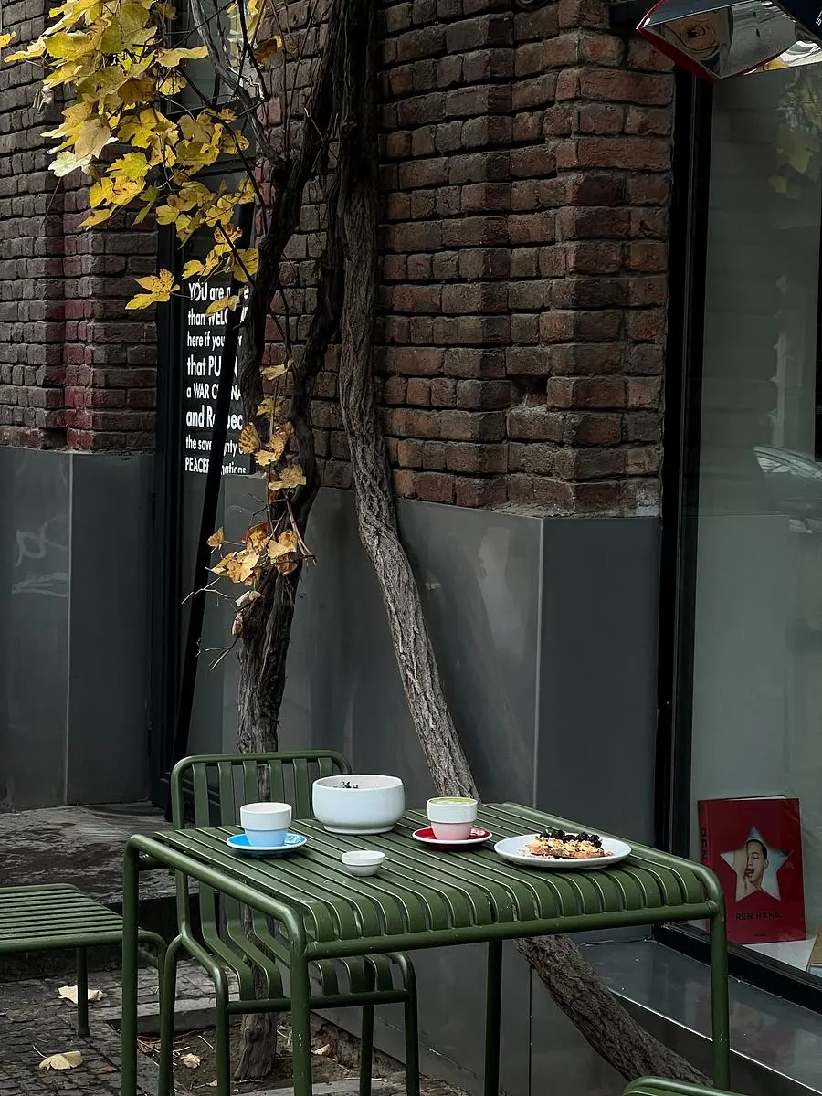 They said books coffeeshop