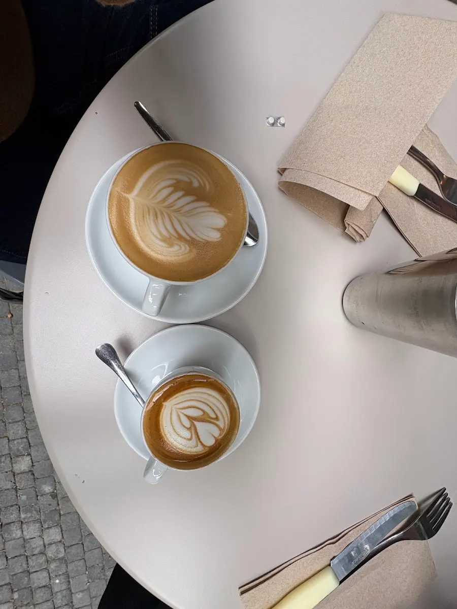 Toma Café Olavide photo 4