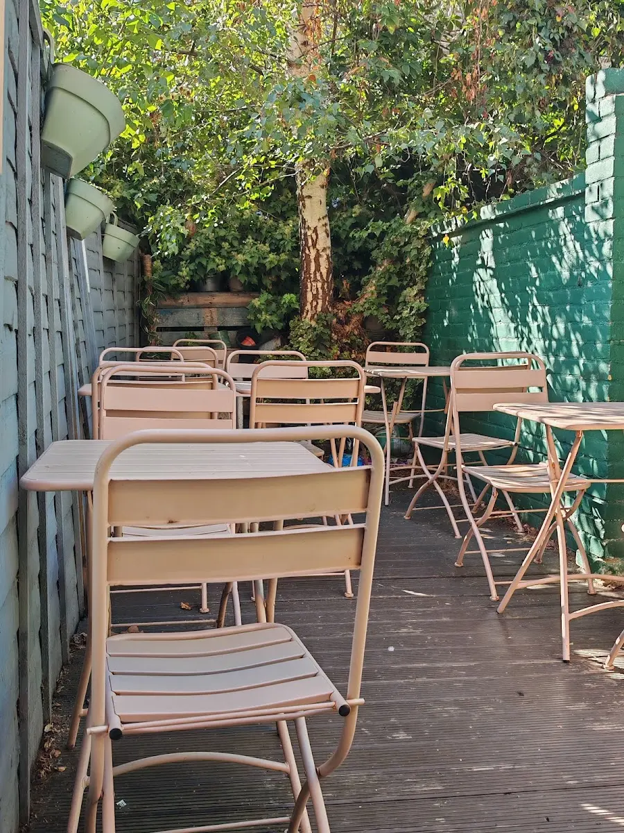 Urban Botanica interior