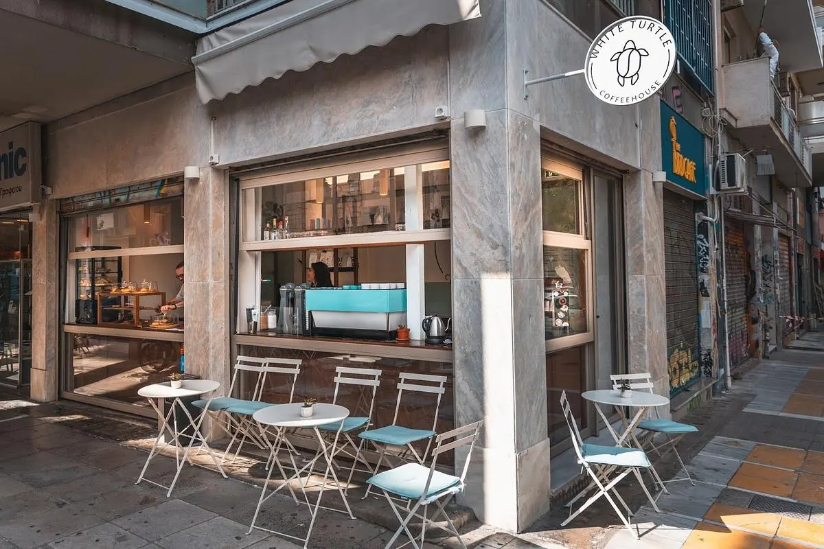 White turtle coffee house